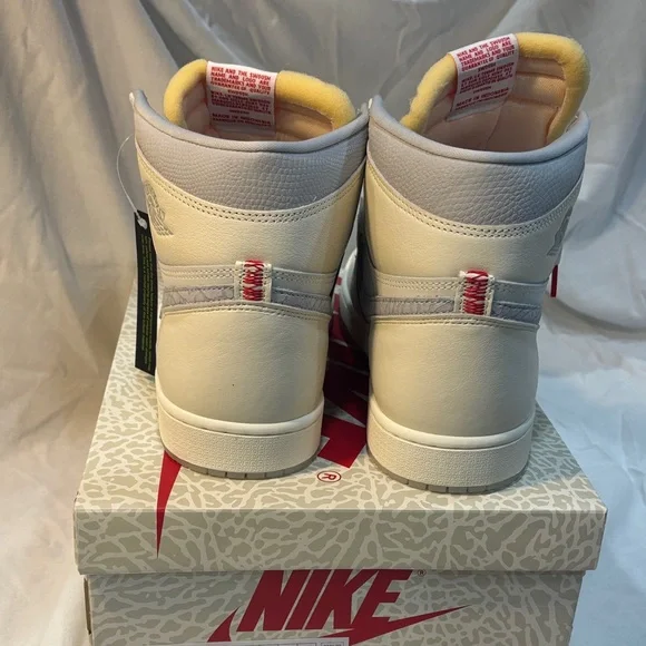 Nike Air Jordan 1 Retro High OGIH4363-100 Sneakers in Cream and Red